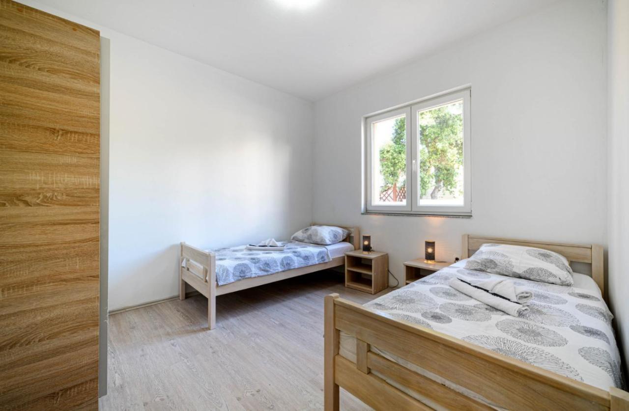 Apartmenta Oto Apartment *