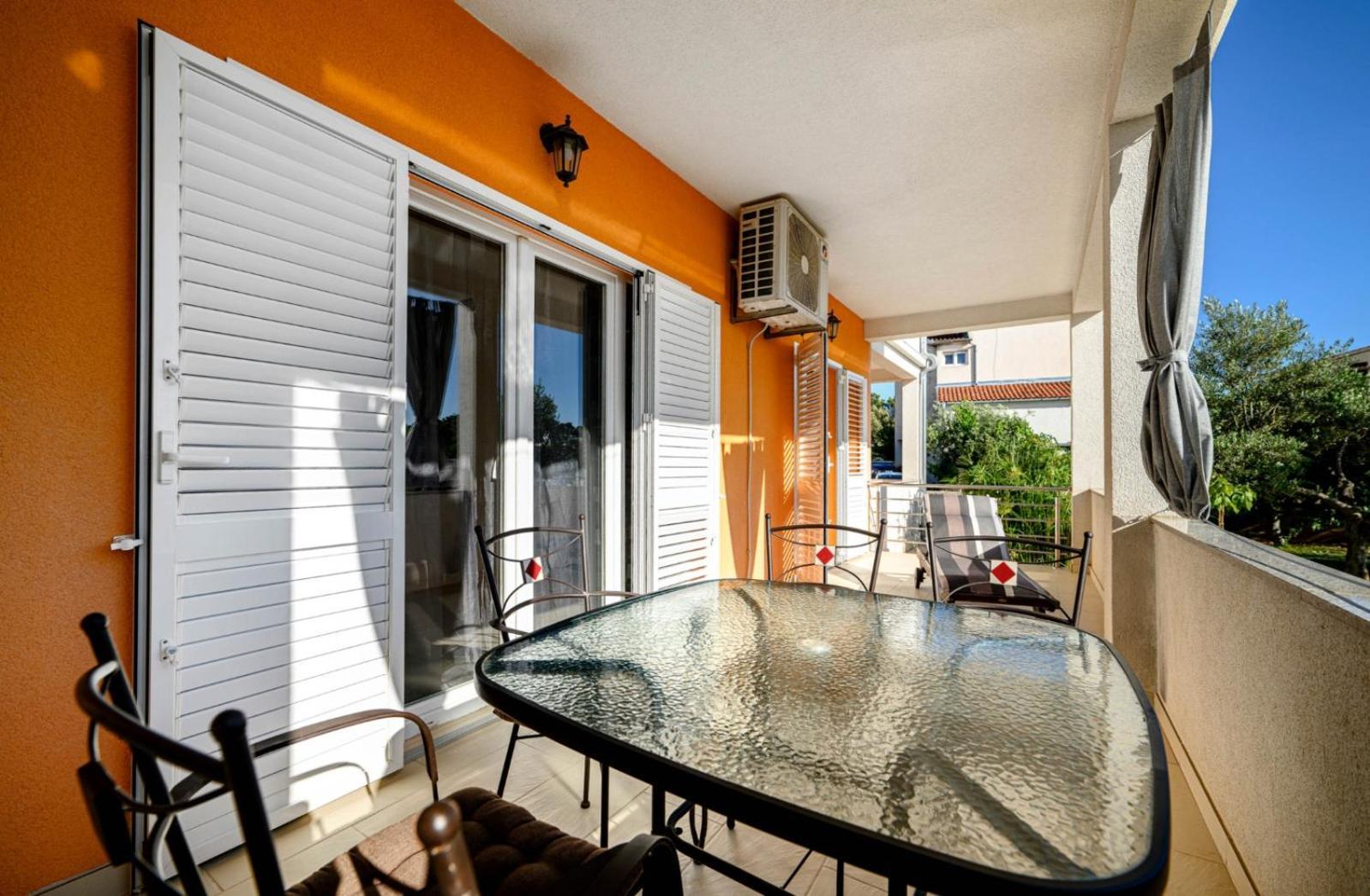 Apartmenta Oto Apartment *