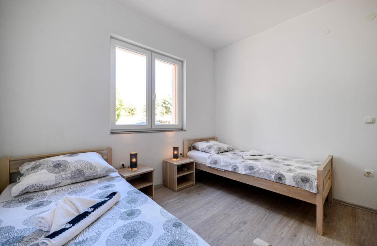 Apartment Apartmenta Oto Zaboric