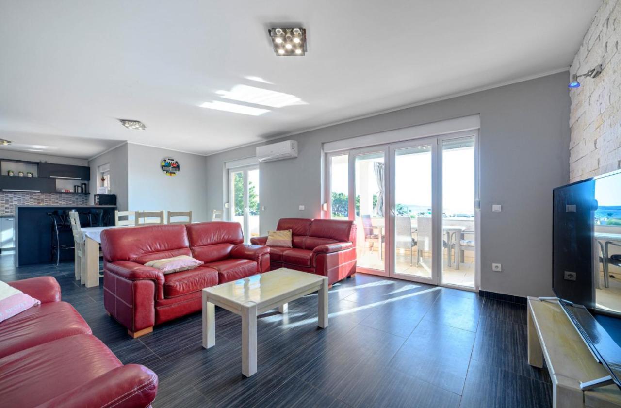 Apartmenta Oto Apartment *