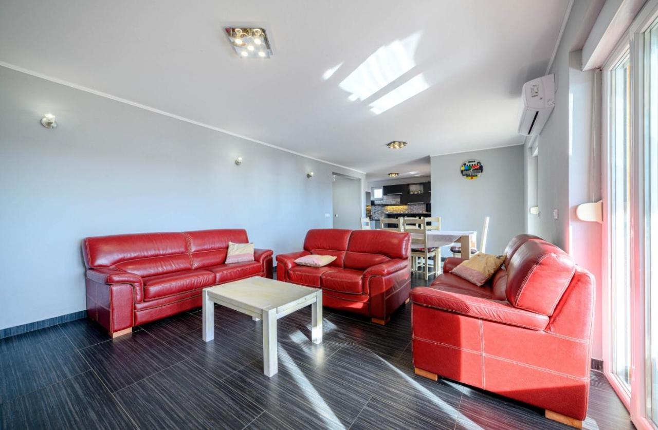 Apartmenta Oto